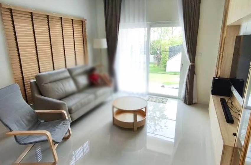 House with Shared Pool in Bangnatrad 